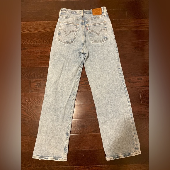 Levis Ribcage Straight Ankle Jeans (Size 25) - Picture 2 of 4